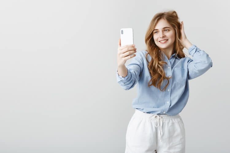 Happy blogger